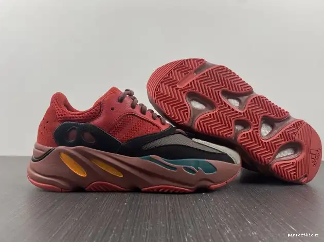Red Boost Yeezy HQ6979 Adidas Hi-Res 700 0518